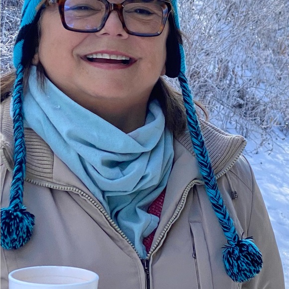 Meet your Posher, Pam - Picture 12 of 15